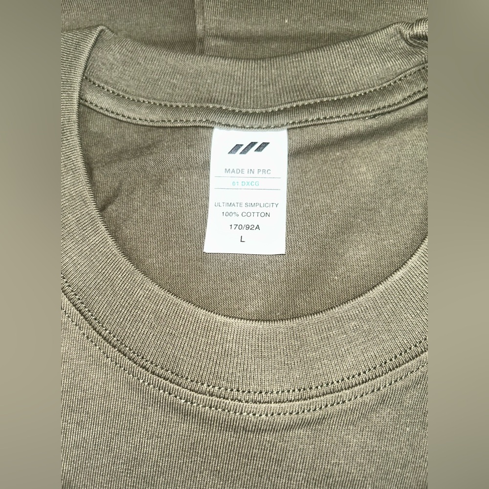 NANUX BNWT/ OLIVE GREEN TEE/ L🎥 - Picture 2 of 2